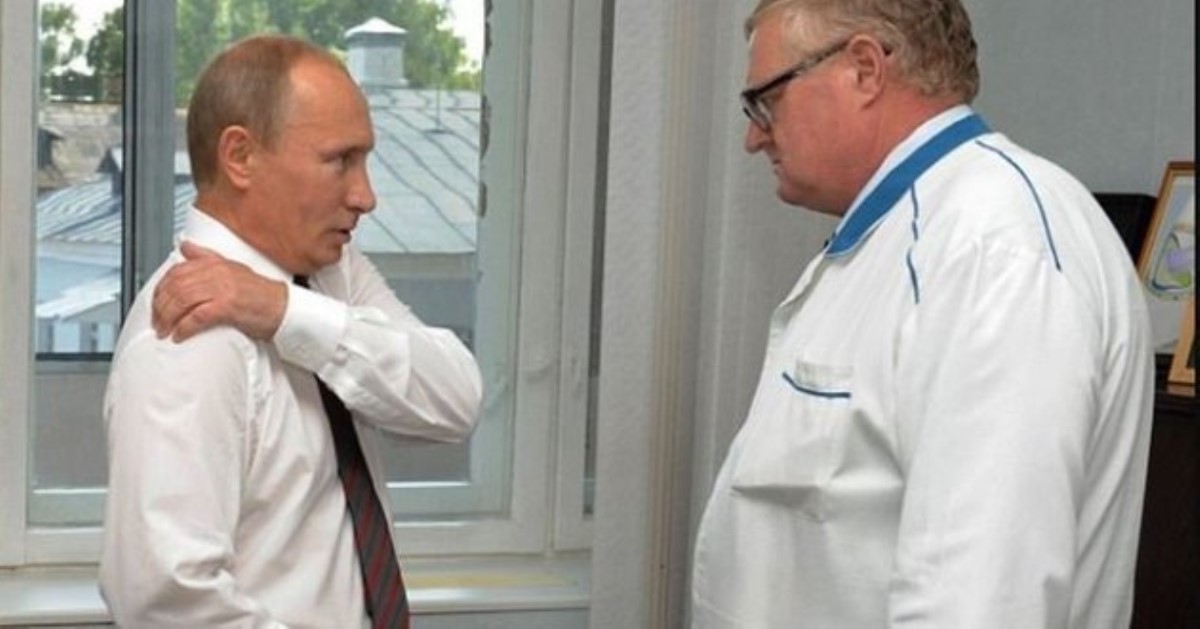 Больного Путина “лечат” зеленкой
