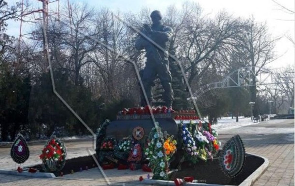В Луганске появился памятник "вагнеровцам"