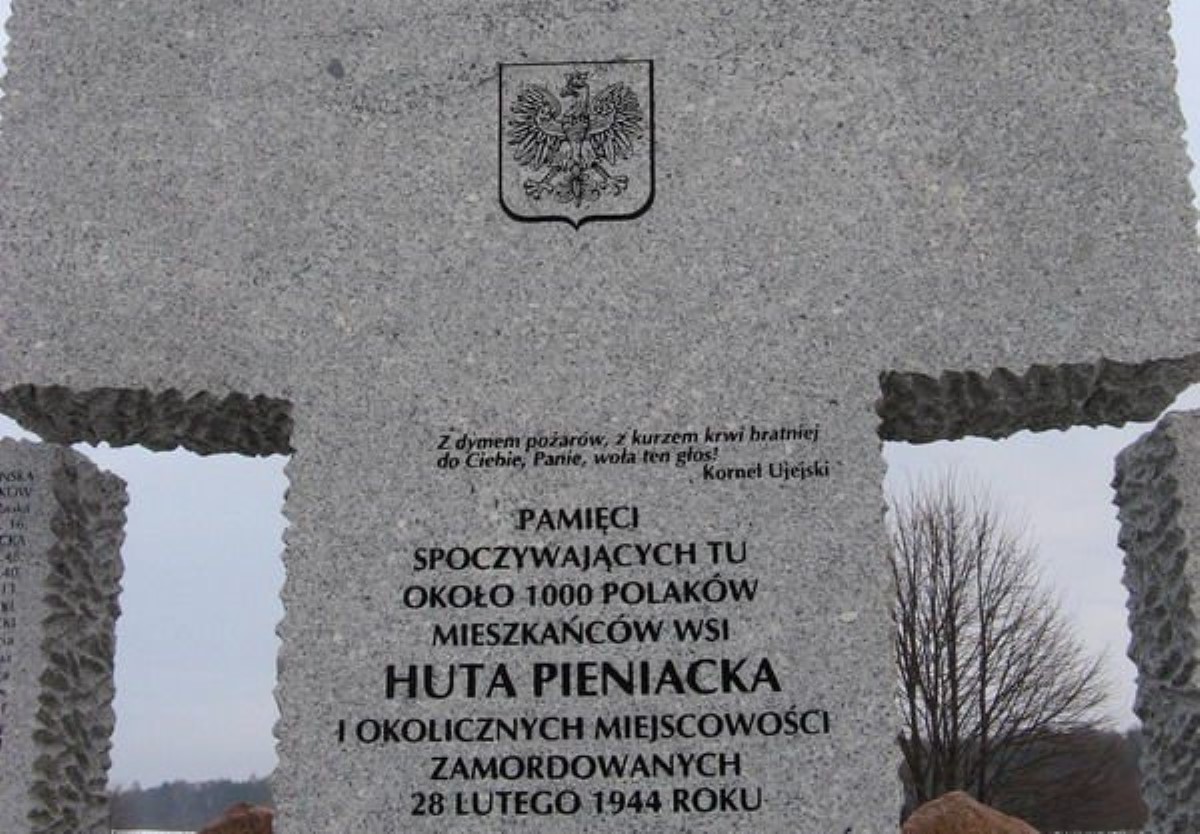 Дуда обвинил украинских националистов в геноциде против поляков