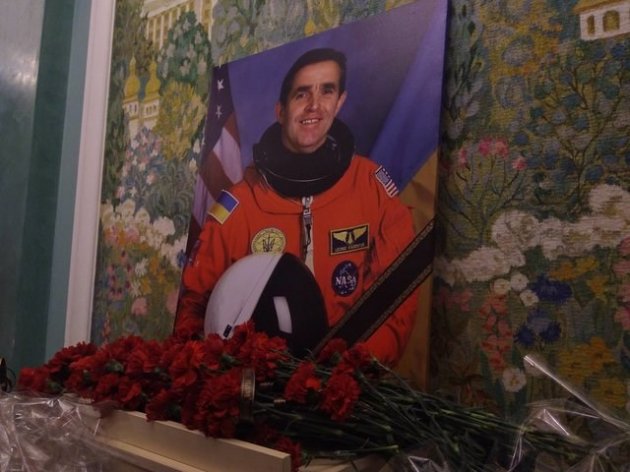 В Киеве попрощались с первым украинским космонавтом Леонидом Каденюком