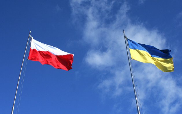 "Флаг снял? Так цепляй теперь обратно": между украинцем и поляком вспыхнул скандал