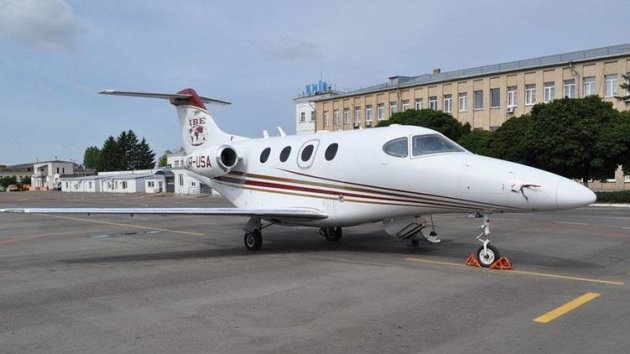 "Порошенко часто летал этим бортом". Что известно о VIP-самолете, на котором Саакашвили вывезли в Польшу