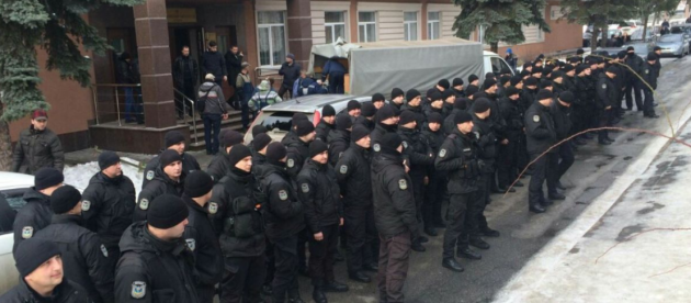 Поліцейські провели мовчазний флешмоб у Києві