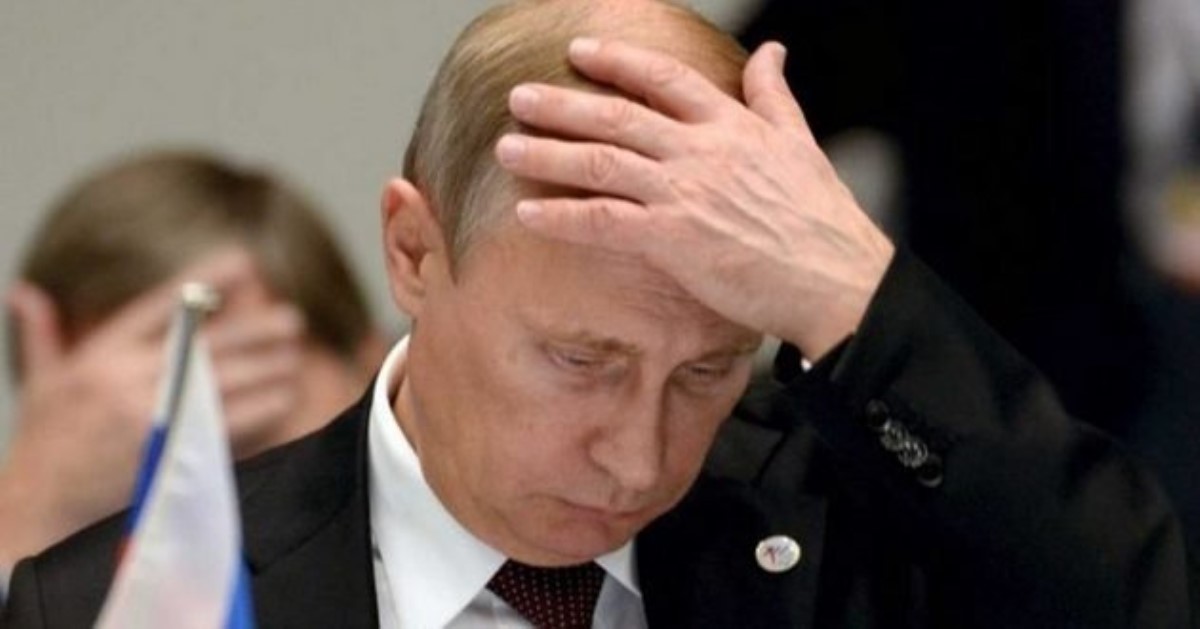 Подражание Гитлеру: новые фото Путина вызвали бурное негодование в сети