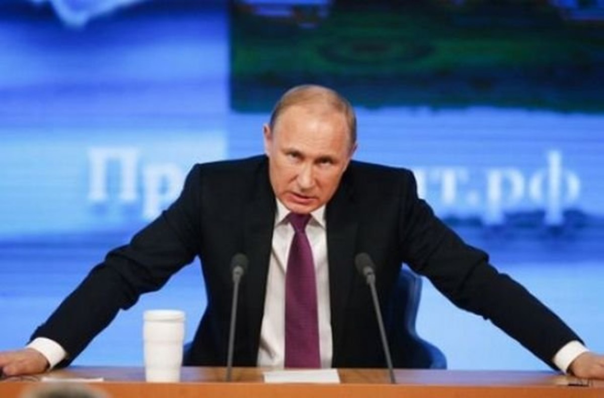 Кулак с наколкой: в России показали знаковое фото Путина