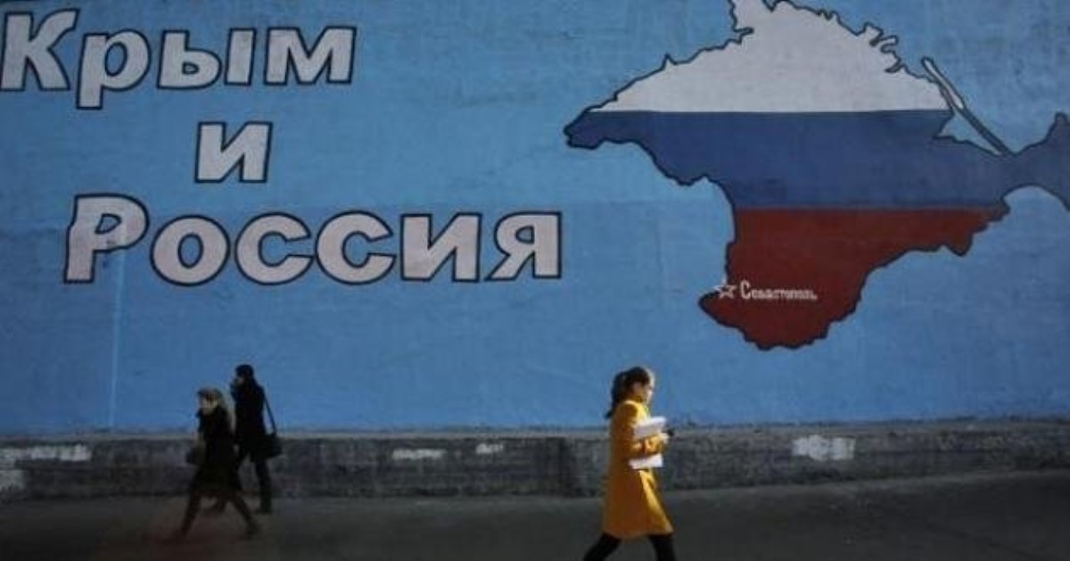 Твое лицо, когда тебя “освободили”: в Крыму появился необычный памятник