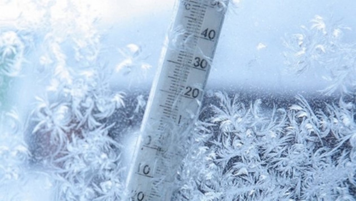 Після шквального снігового шторму на Україну насуваються сибірські морози до мінус 22 градусів