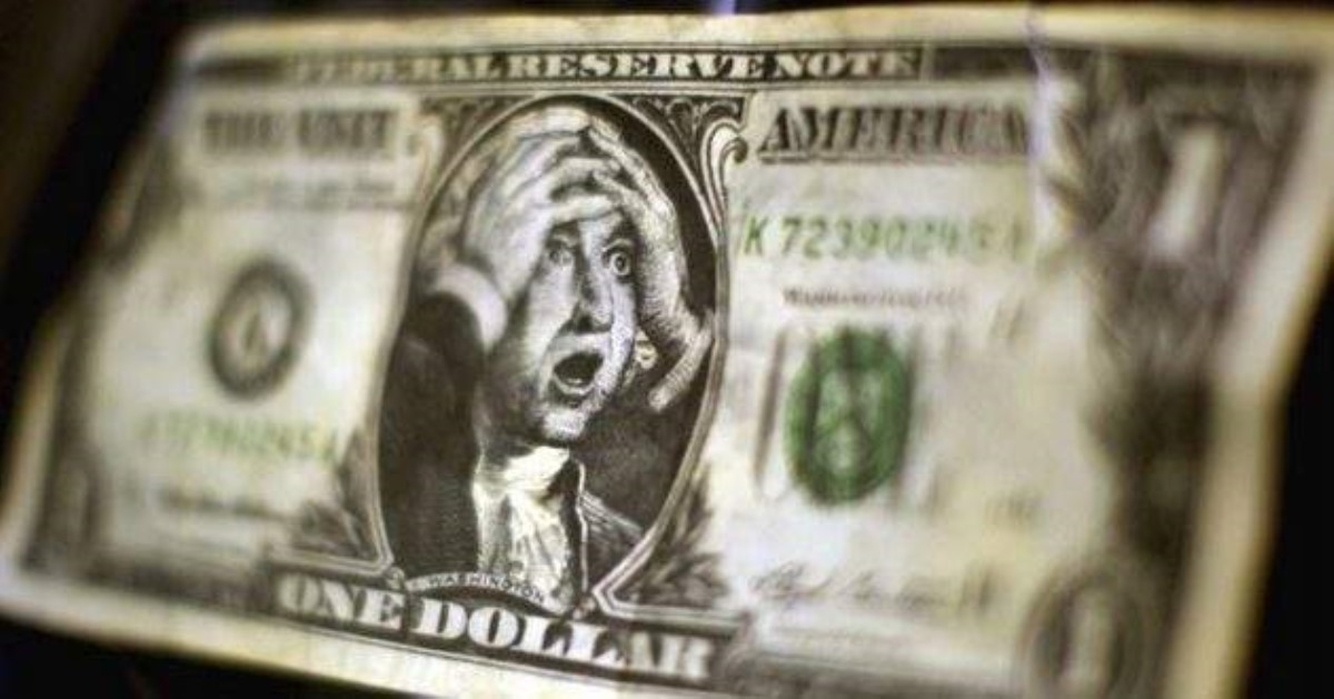 Курс доллара: эксперты предупредили о валютных скачках