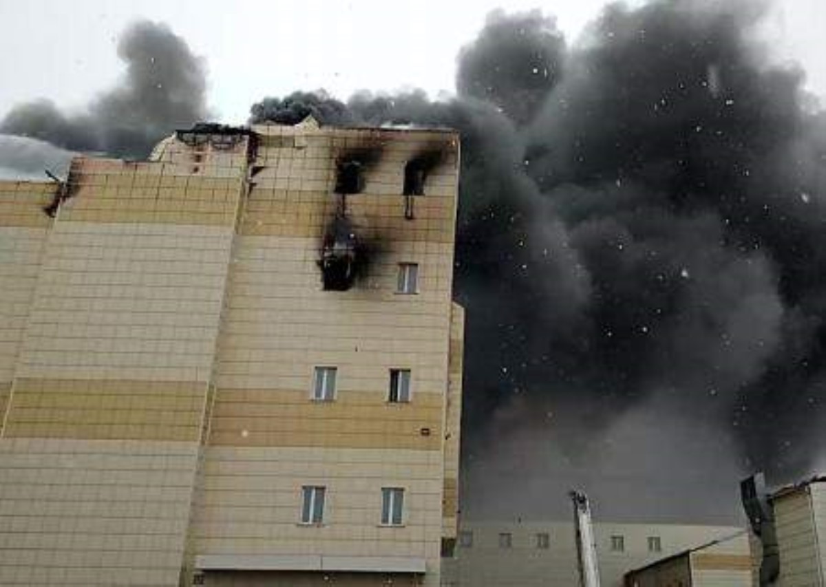 Власти РФ дали приказ молчать: количество жертв пожара в Кемерово может быть намного больше