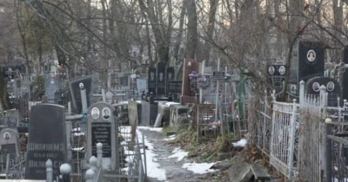 В новых правилах похорон в Украине увидели подарок убийцам