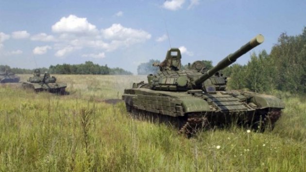 Полторак обнародовал количество российских танков на Донбассе