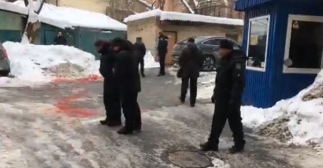 Опубликованы фотороботы убийц мужчины в правительственном квартале Киева