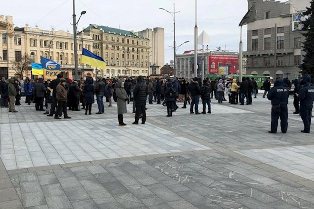 "Они подыгрывали Путину, а мы их немножко вразумили" – в Харькове АТОшники посетили Михо-митингующих