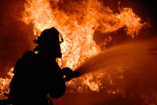 Пожар в общежитии в Сумах: студенты оказались заперты в огненной ловушке