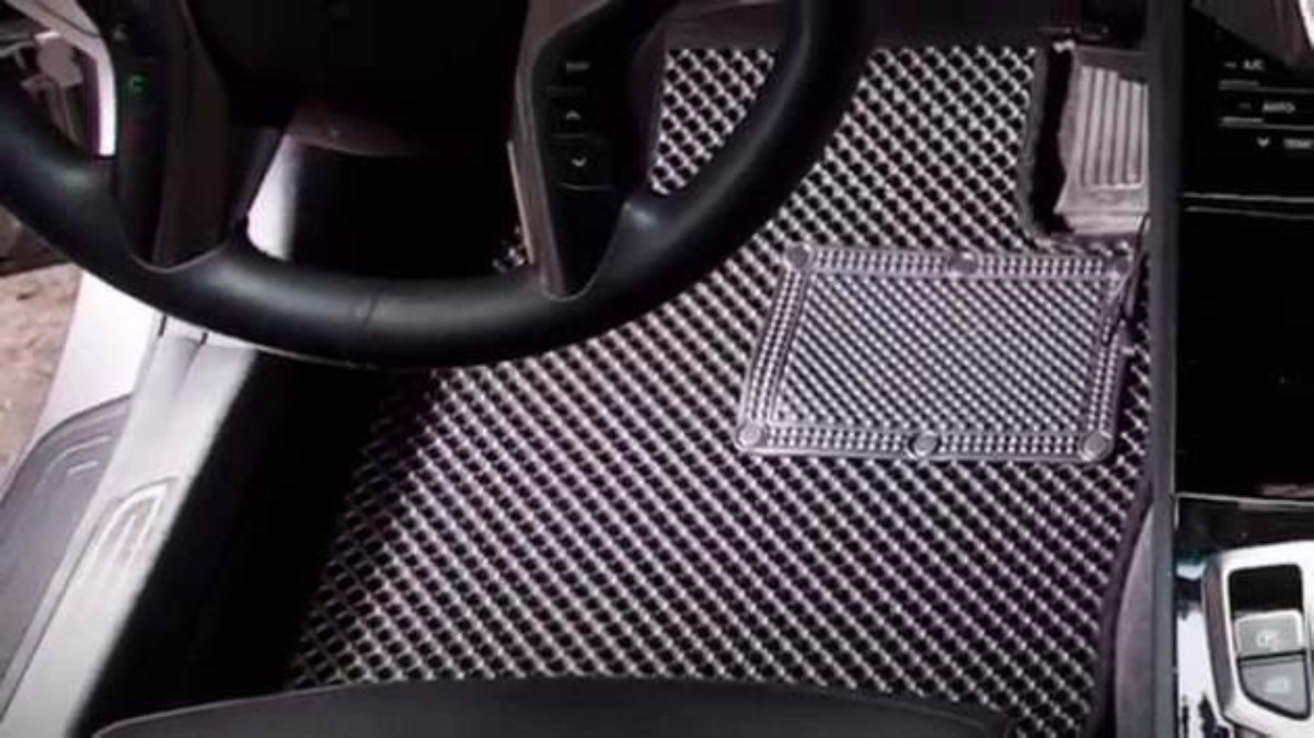 Автомобильные 3D-коврики: чем они лучше обычных?