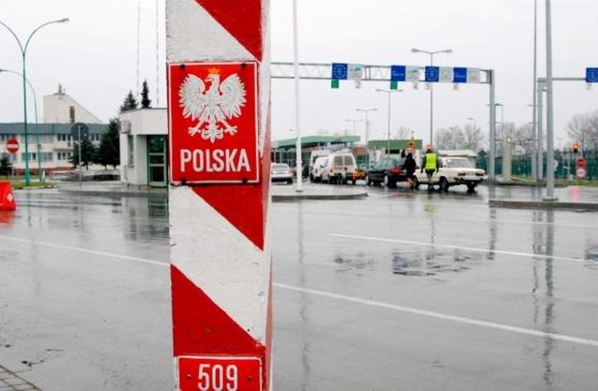 За несколько лет почти 15 тысяч украинцев стали гражданами Польши