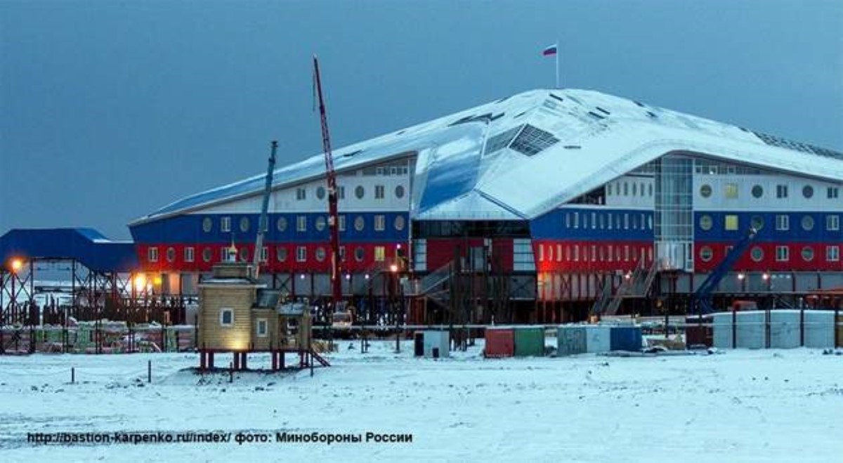 Следствие слабости Запада: экс-дипломат пояснил посягательство России на Арктику
