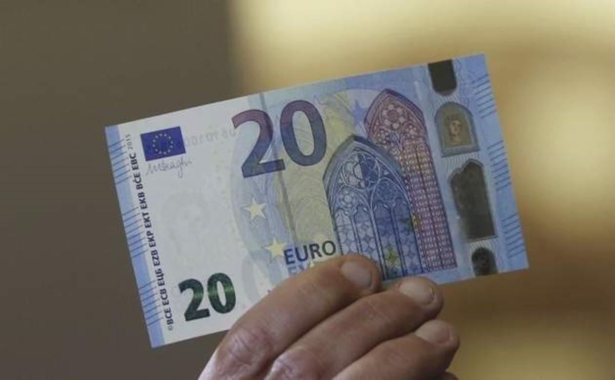 Популярная среди украинцев страна начинает процесс введения евро