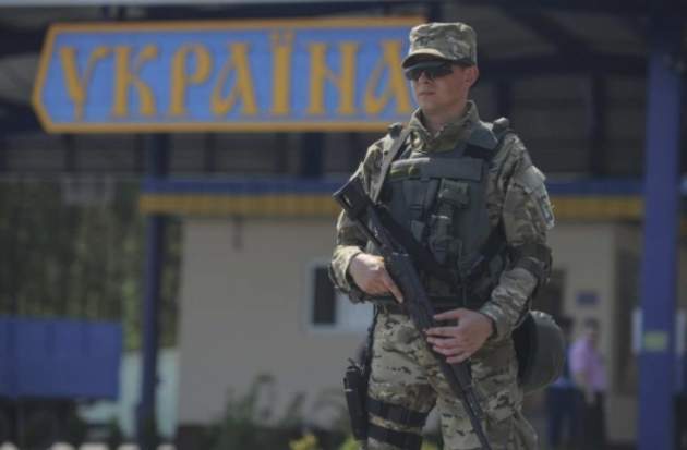 В Харьковской области пограничники поймали россиянина, который шел в Украину