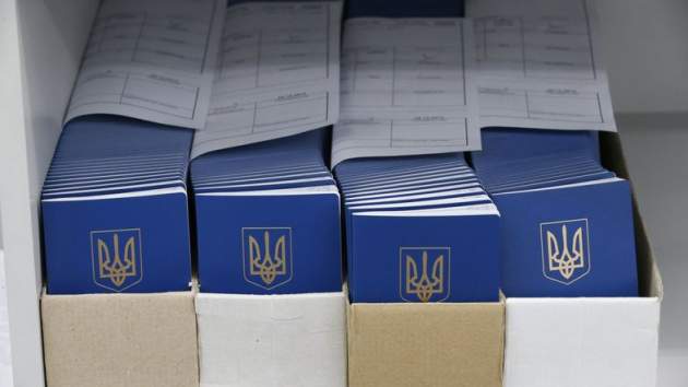 В Украине вводят новые правила прописки: грозят штрафами и проверками на дому