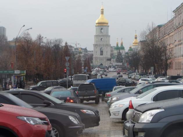 В Киеве планируют поднять стоимость парковки