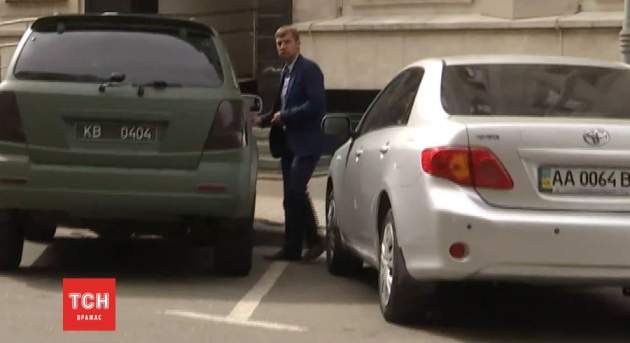 Ездит незаконно: всплыли новые детали о скандальном авто Гаврилюка