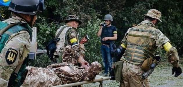 Тяжелые бои в АТО: украинцев расстреливают из пулеметов