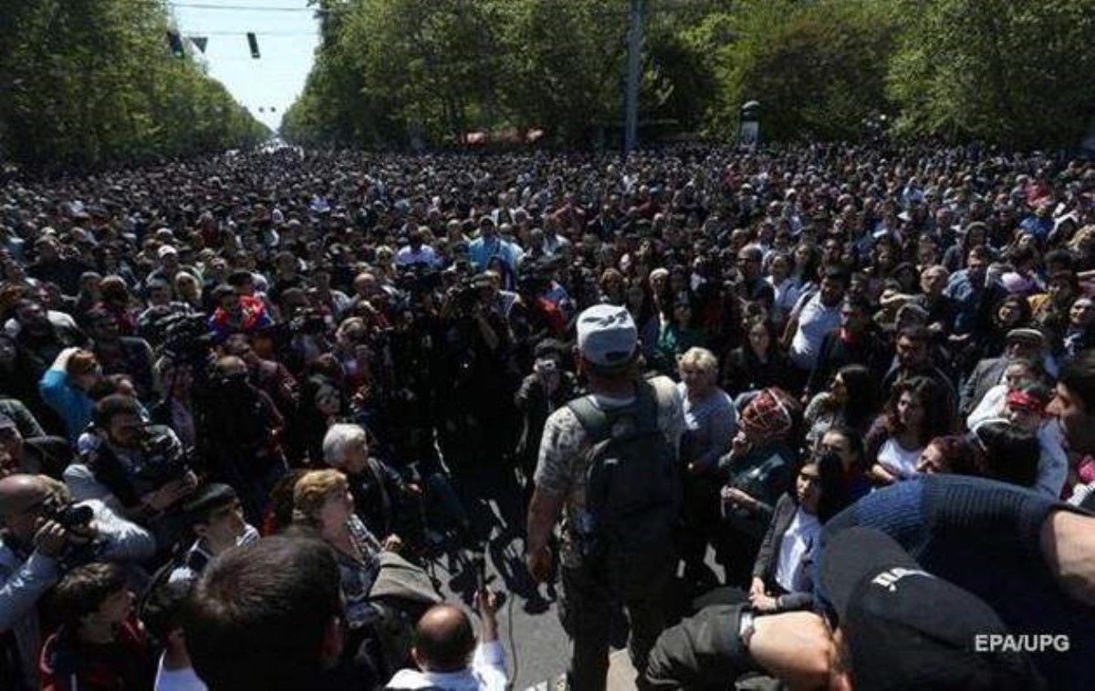 В Армении объявлена тотальная забастовка