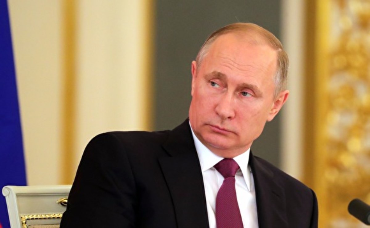 Под катком санкций: российские олигархи попросили Путина о помощи