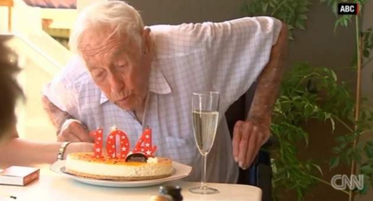 104-річний вчений приїхав в іншу країну за евтаназією: якими були його останні слова