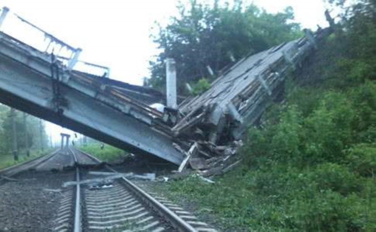 На Донбассе взорвали стратегически важный для боевиков мост