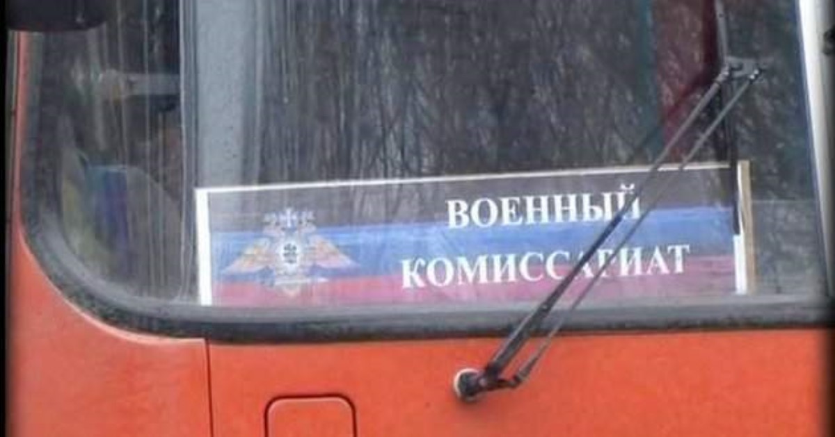 Нехватка “военных кадров”: в «ДНР» мобилизуют трактористов