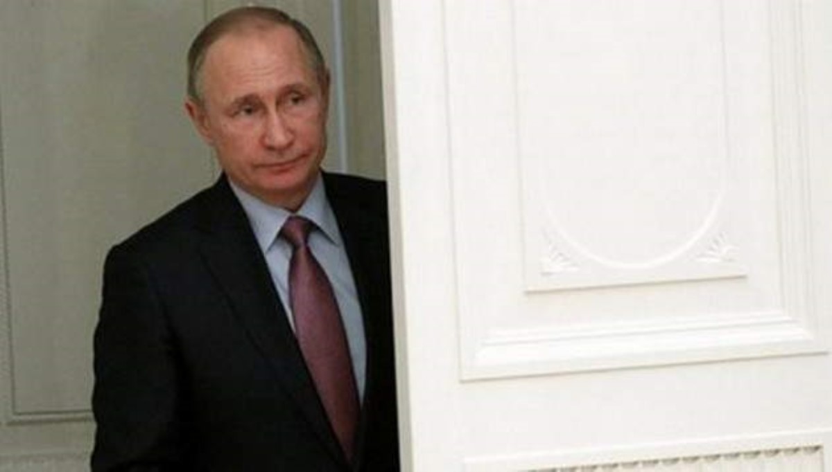 Путин потребовал от Запада "уважать его интересы"
