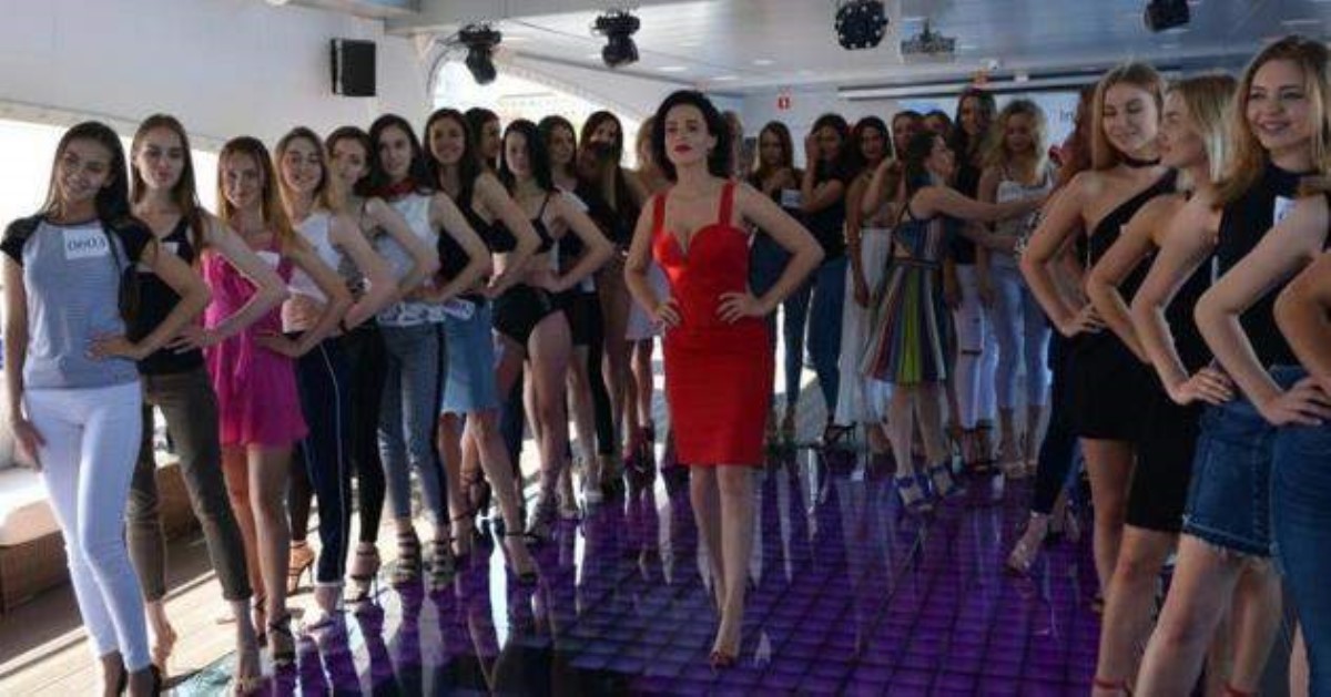 Нереальные красотки:  Даша Астафьева провела кастинг на "Мисс Украина Вселенная"