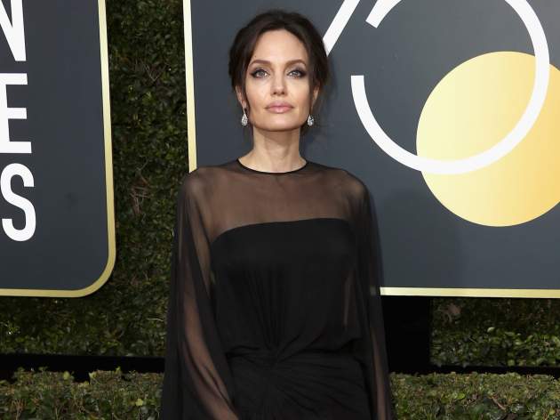 Без пластики: раскрыты главные секреты красоты Анджелины Джоли