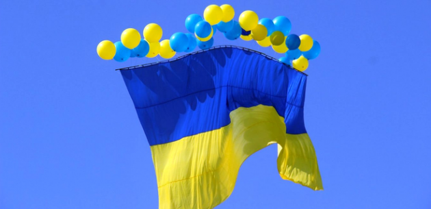 Украинские гимн и флаг: в Крыму сделали подарок оккупантам
