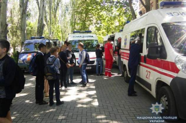 "Газовые атаки": кто травит украинских школьников