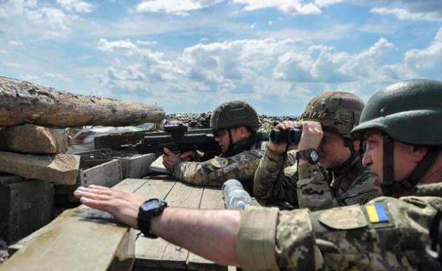 Боевики на Донбассе применили тяжелое вооружение