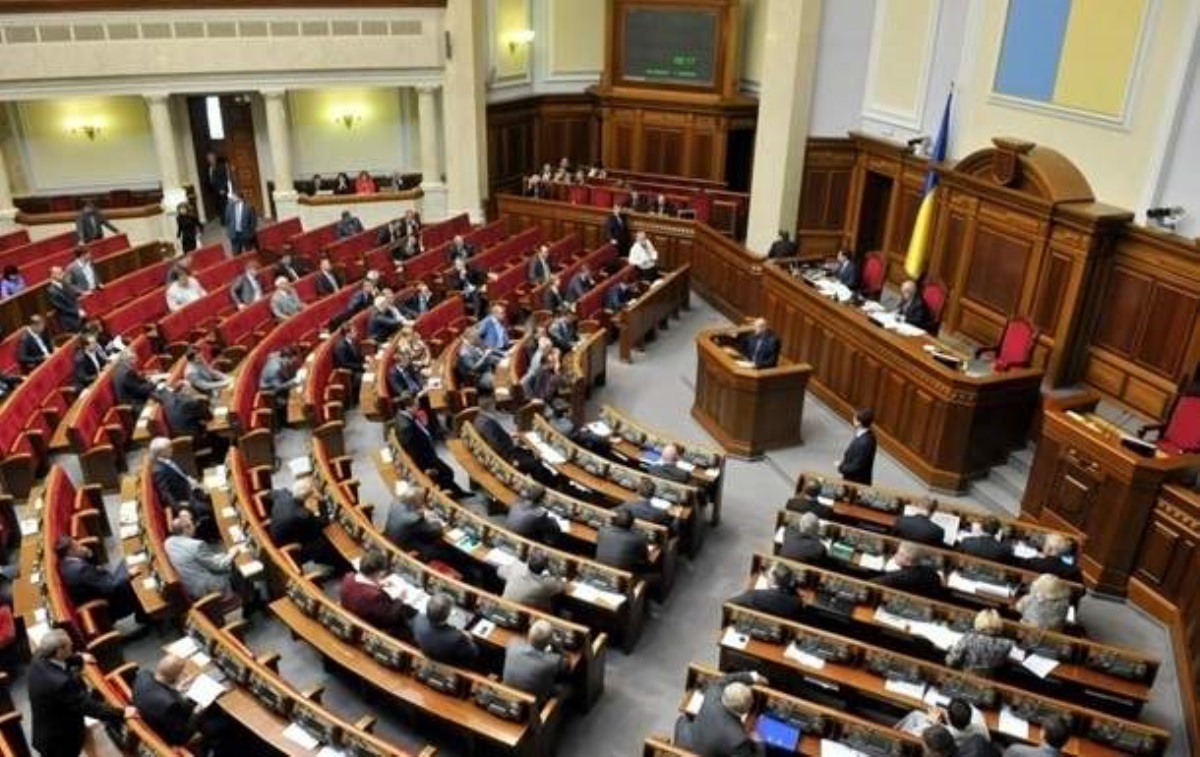 Депутаты под присмотром Порошенко дали добро на Антикоррупционный суд