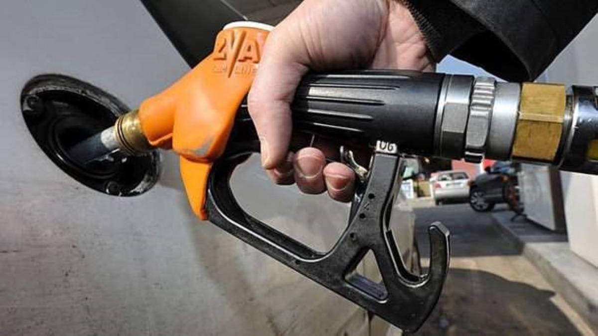 Цены на бензин в июне: чего ждать автовладельцам