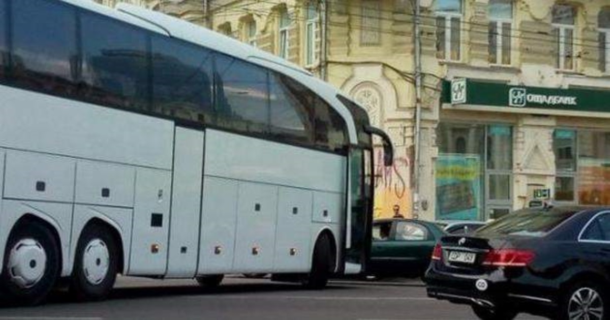 В Киеве авто дипломатов попало в ДТП