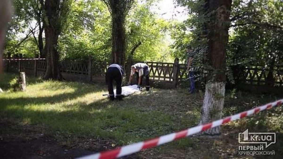Паника в Кривом Роге: за месяц на улице нашли убитыми четверых девушек. Видео