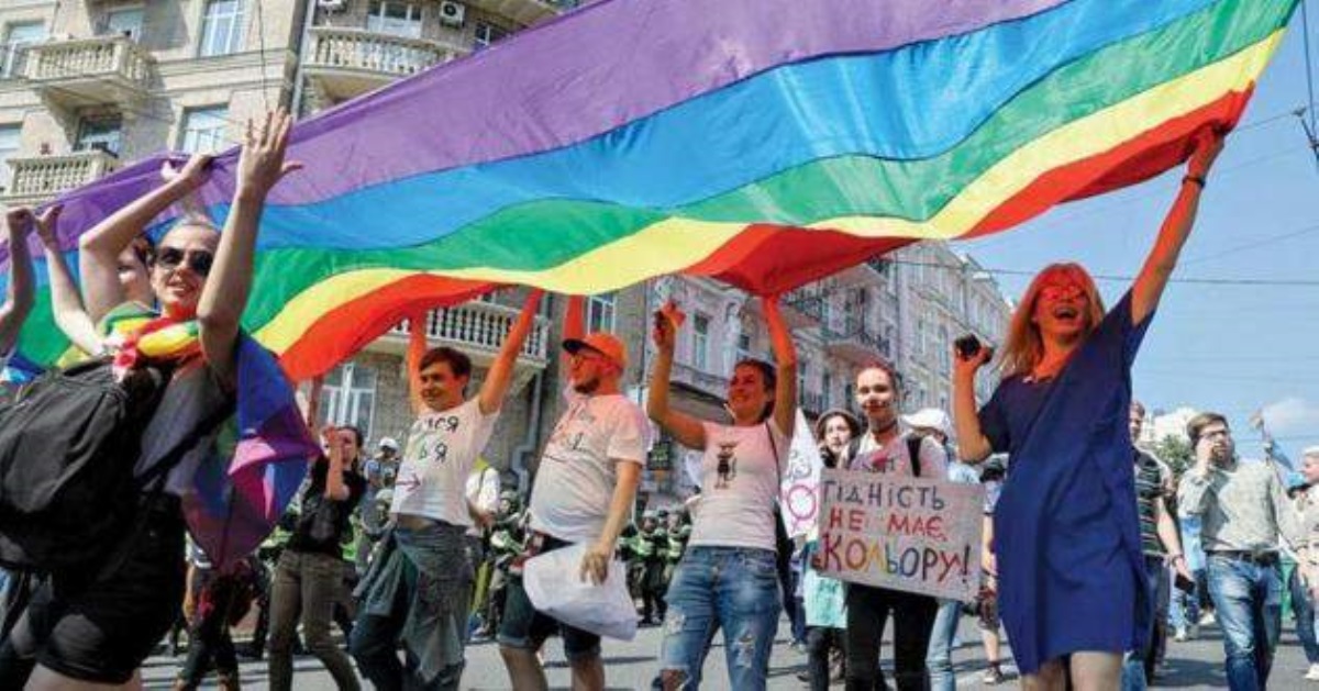 Не знала, как реагировать: украинцев поразила трогательная история жизни гея в СССР