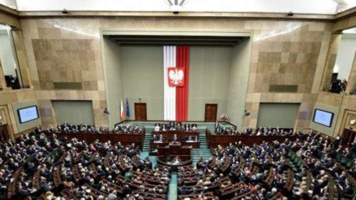 В Польше изменили скандальный «антибандеровский» закон