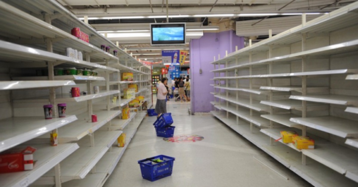 В Донецке из супермаркетов исчезают крупы и «дешевые куриные спинки»