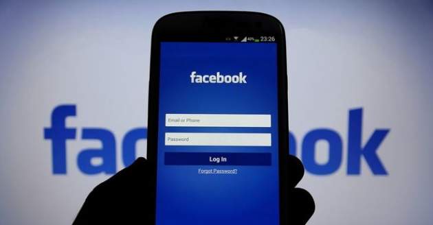 Facebook случайно рассекретил личные публикации пользователей