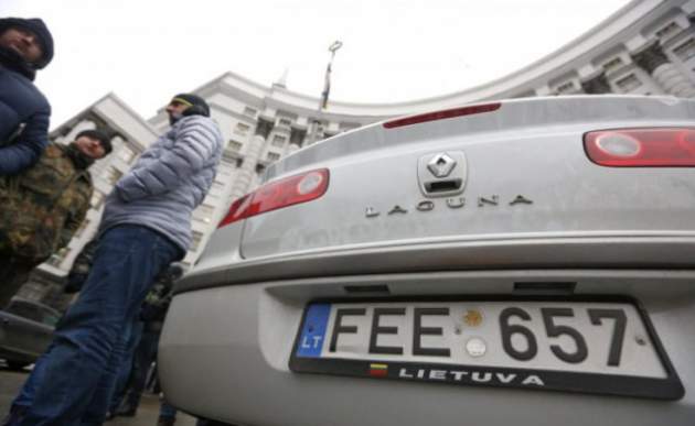 Растаможка "евроблях": какие авто станет ввозить дешевле