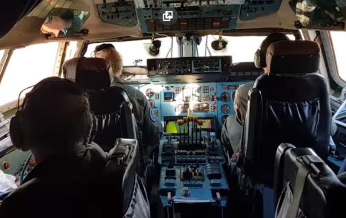 Пилоты сняли видео взлета из кабины Ан-225 Мрия