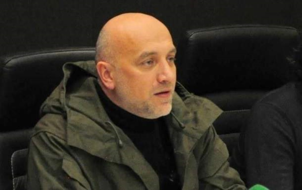 Прилепин заявил, что покидает должность в "армии ДНР"