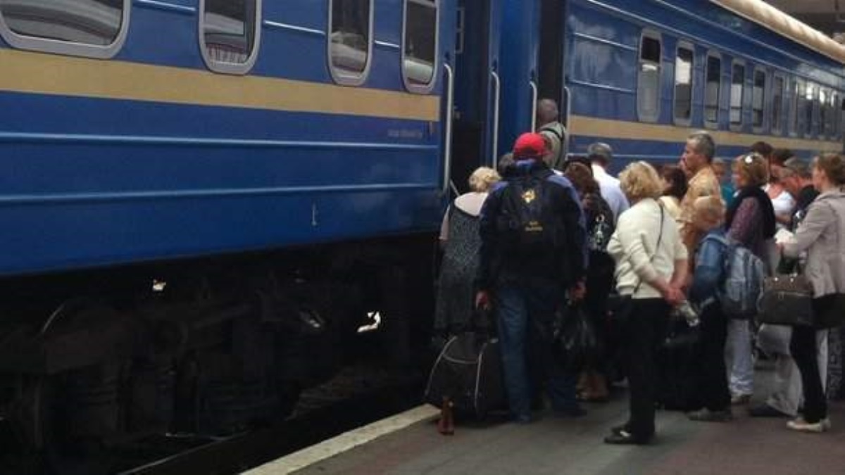 Сервис по-украински:  как выжить в поезде летом